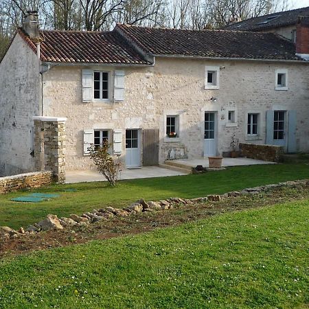 Le Logis de Miserè Celles-sur-Belle Esterno foto